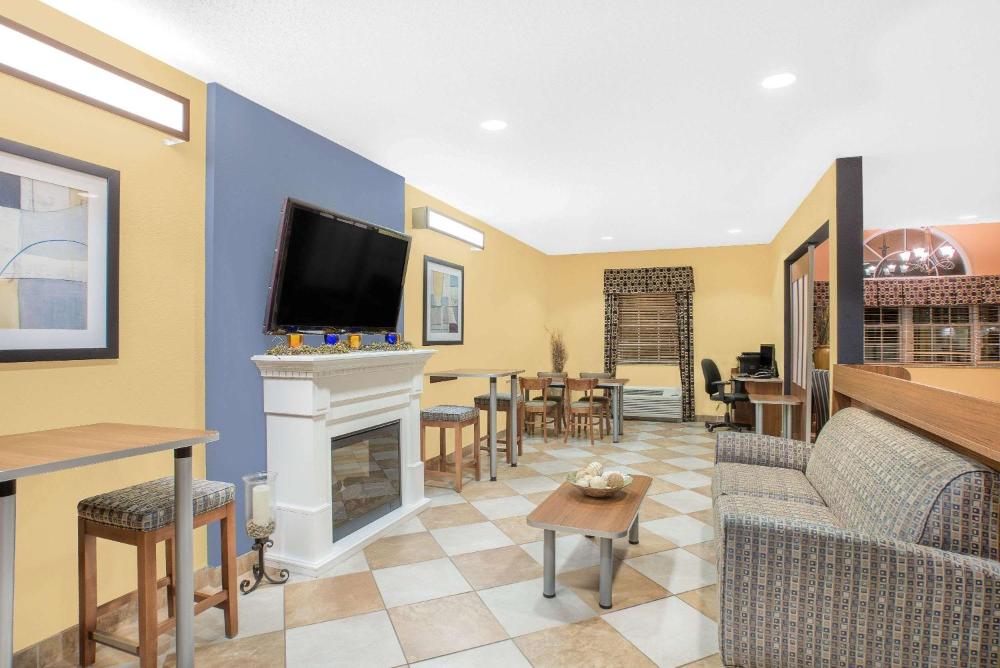 Microtel Inn & Suites Chili/Rochester